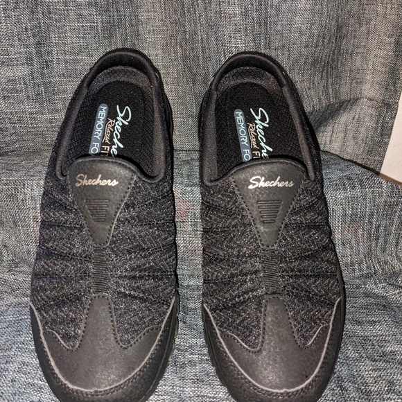 Women's Skechers - Picture 3 of 5
